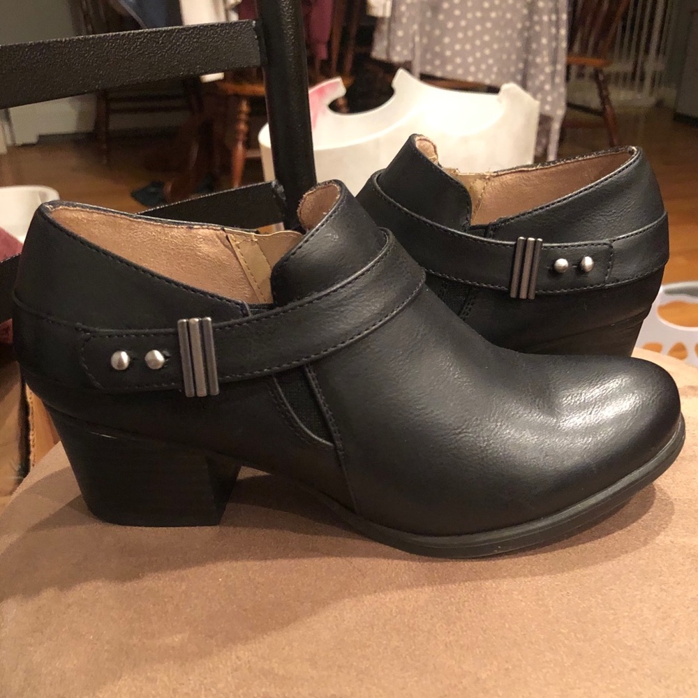 NWT Soul Naturalizer Charles style ankle boot S 6